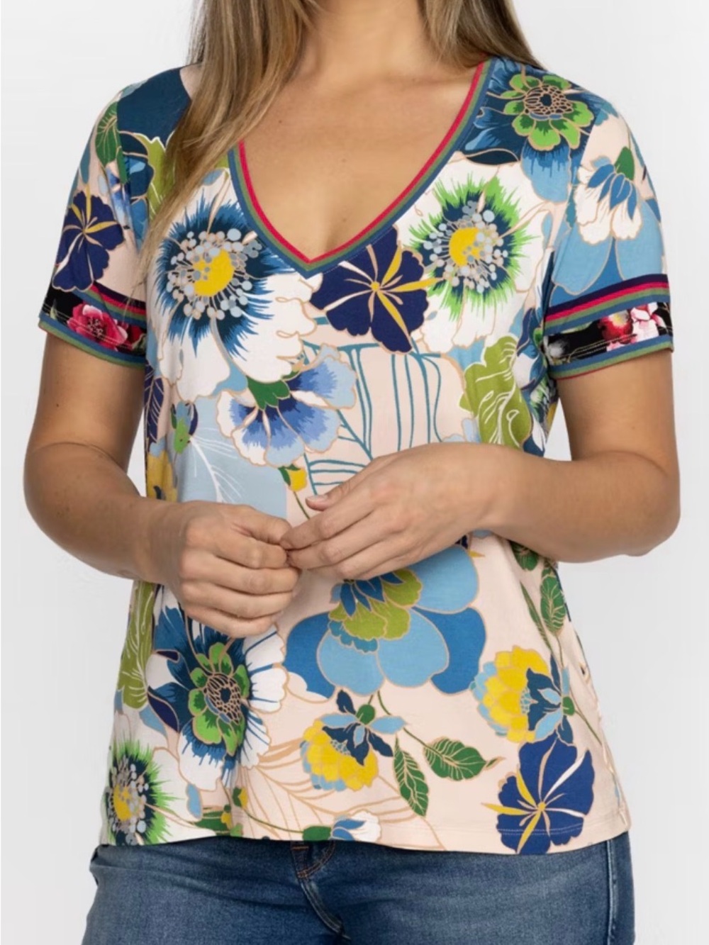 JOHNNY WAS The Janie Favorite Short Sleeve V‑Neck Tee Floral Women’s Medium